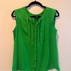 Worthington Vibrant Green Sleeveless Blouse